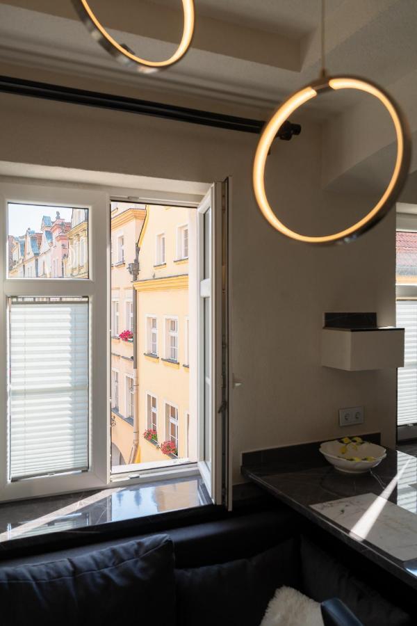 Ale Antresola! - 4 Osobowy Przy Ratuszu Z Parkingiem - Space Apartment Jelenia Góra