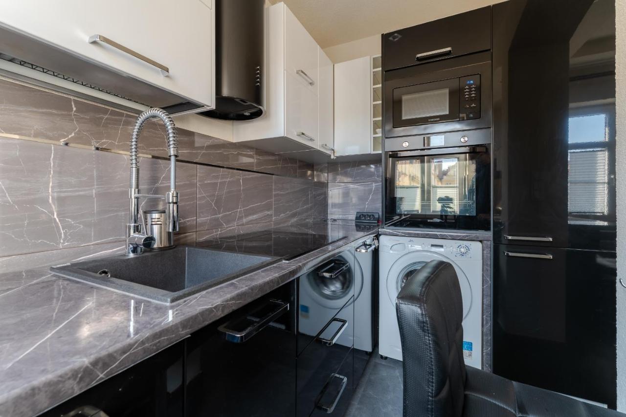 Apartment Ale Antresola! - 4 Osobowy Przy Ratuszu Z Parkingiem - Space *